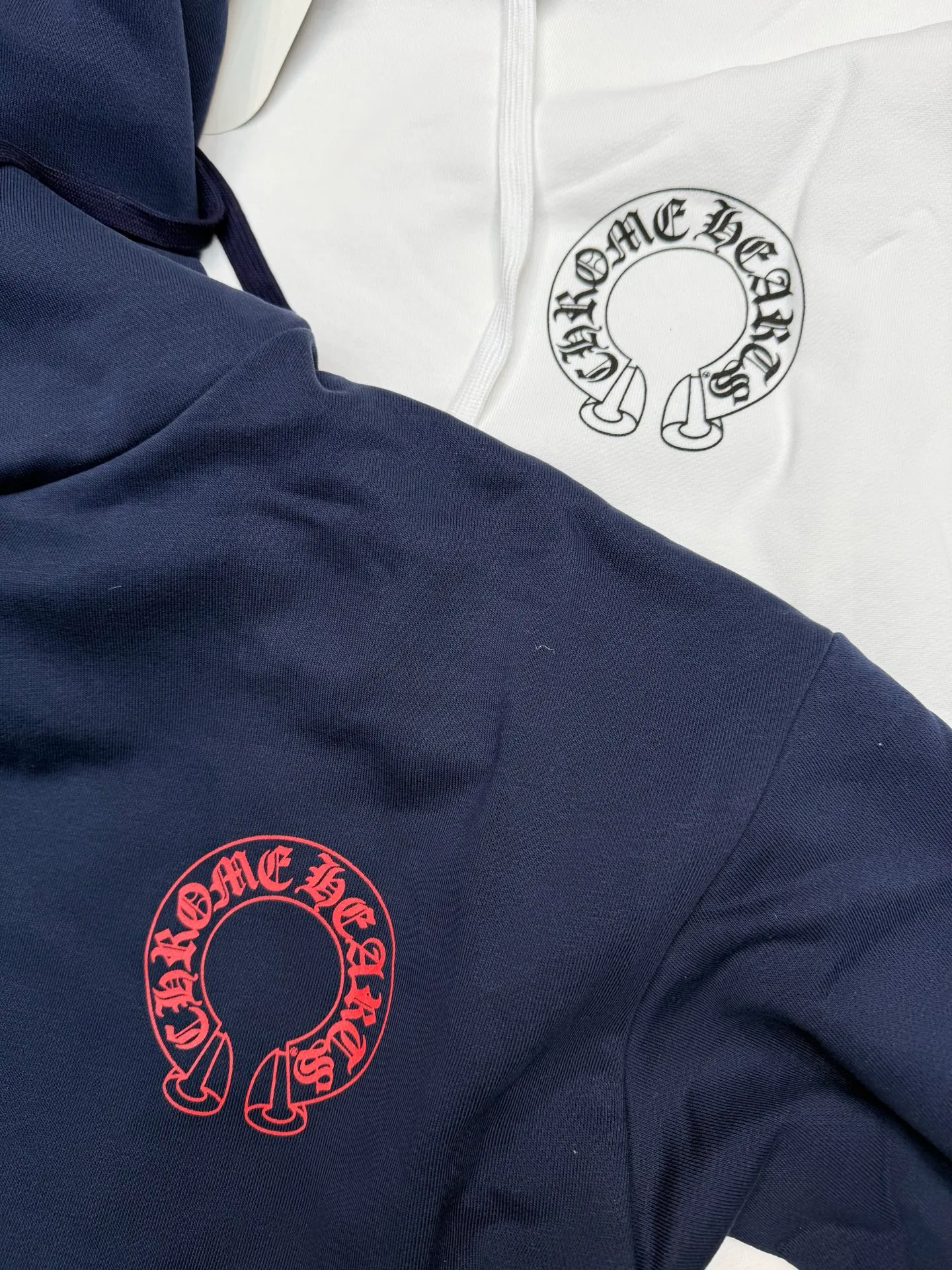 P280 Chrome Heart Chrome Heart American luxury brand high weight hooded sweatshirt in stock Focus on quality and compare at will Size: S M L Color: White Navy